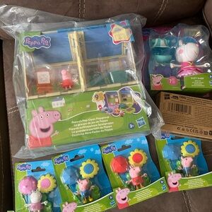 Peppa Pig Playgroup Adventure Set with Colorful Figures